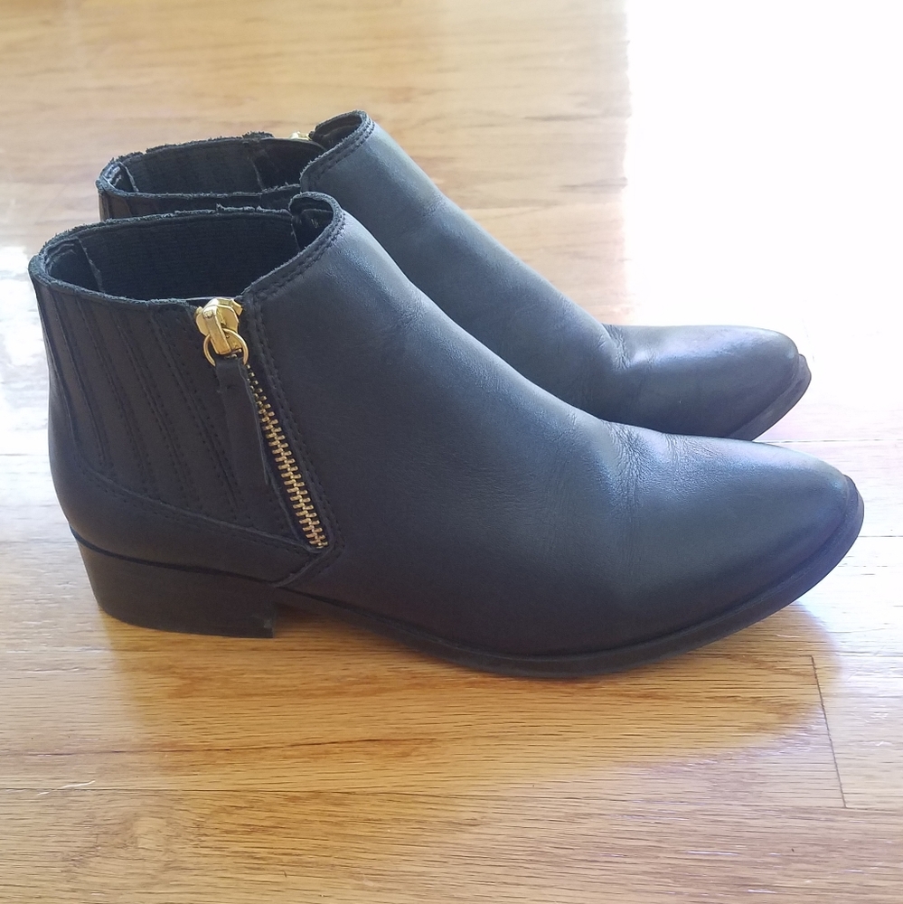 Aldo - Women - Black - Ankle Bootie - Leather Size 6